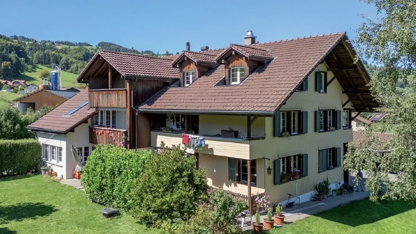 Appartamento in affitto - Längmattstrasse, 3665 Wattenwil - Photo 2