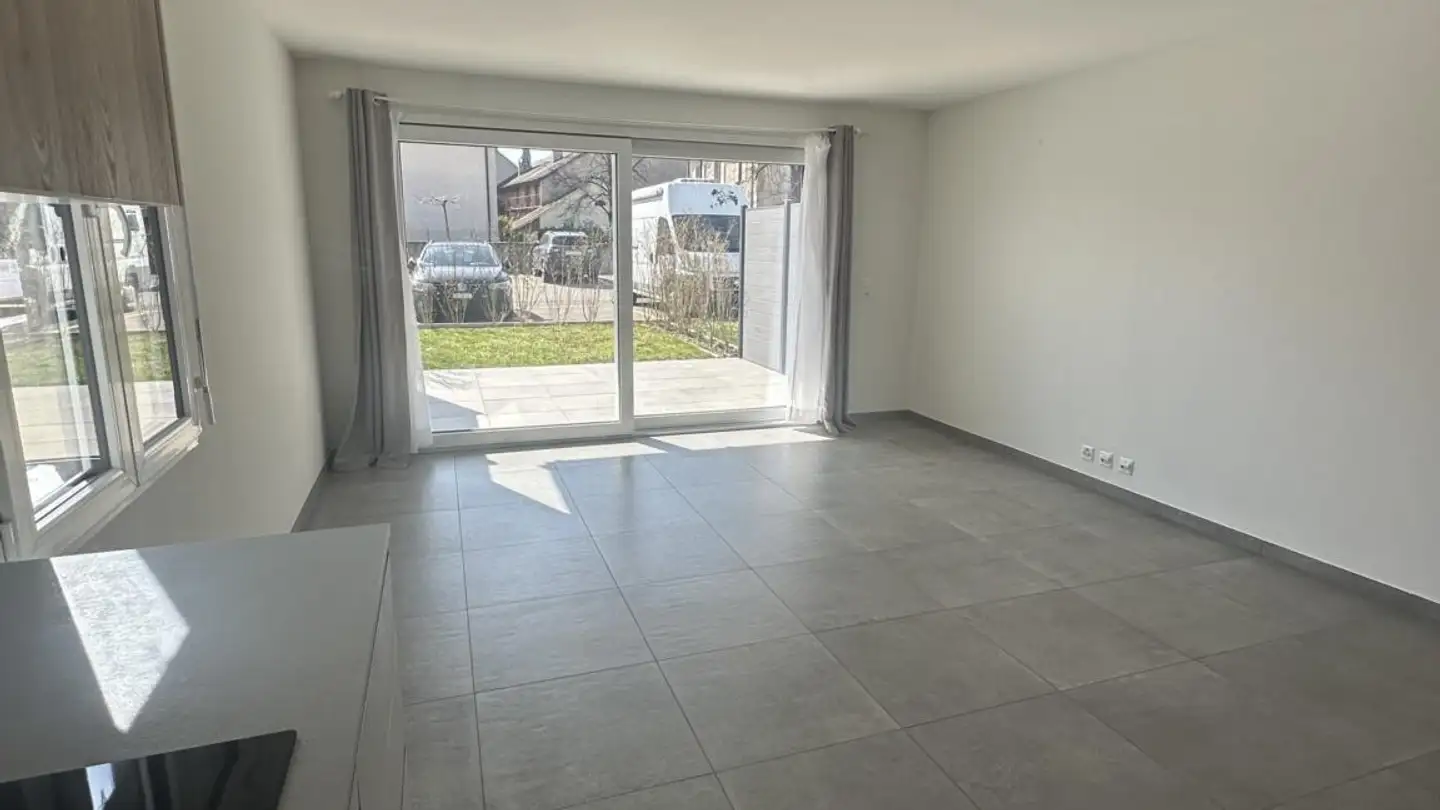 Stepped apartment for rent - 1438 Mathod - Photo 2