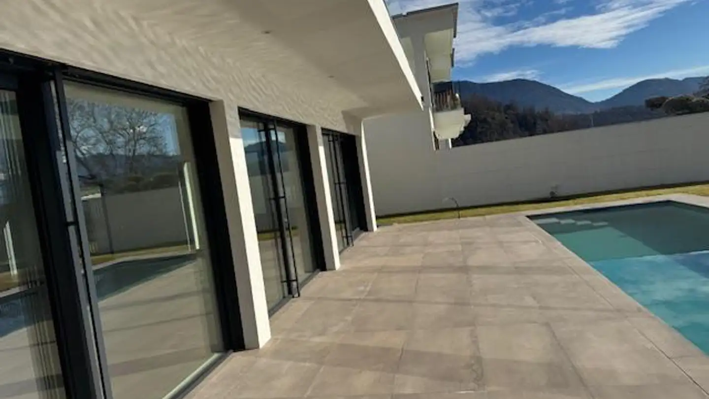 Single house for sale - 6930 Bedano