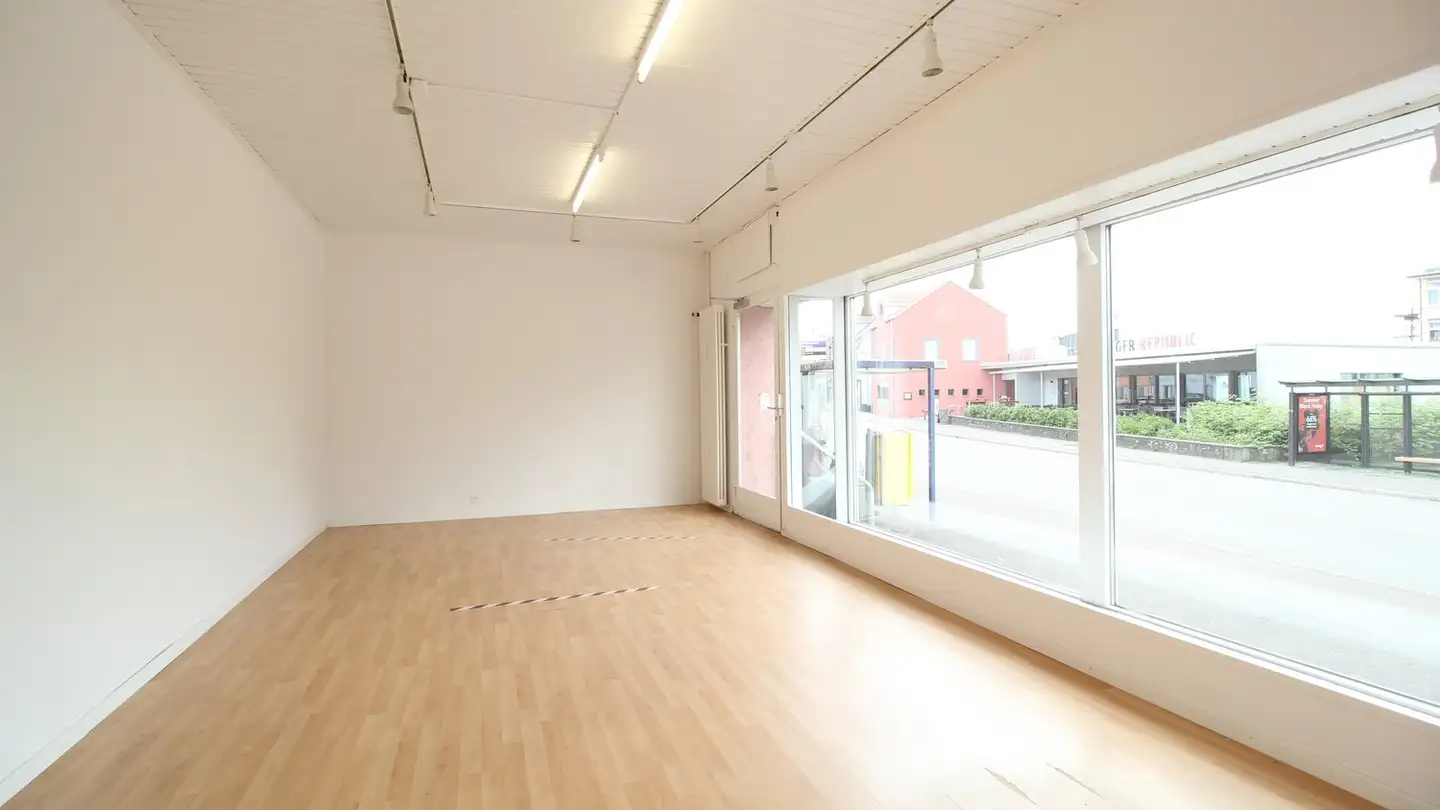 Shop for rent - Oltnerstrasse 19, 5012 Schönenwerd