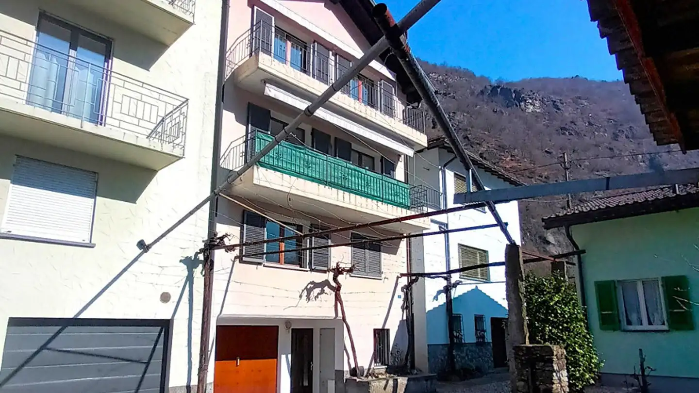 Mehrfamilienhaus kaufen - Via Alla Torre 15, 6745 Giornico