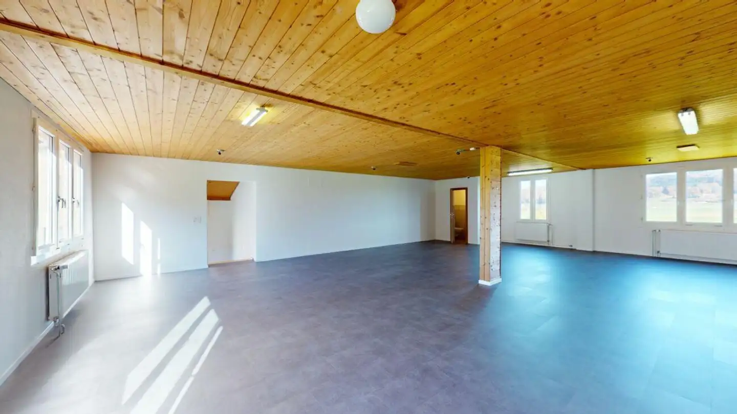 Workshop for rent - Bahnhofweg 3, 5604 Hendschiken