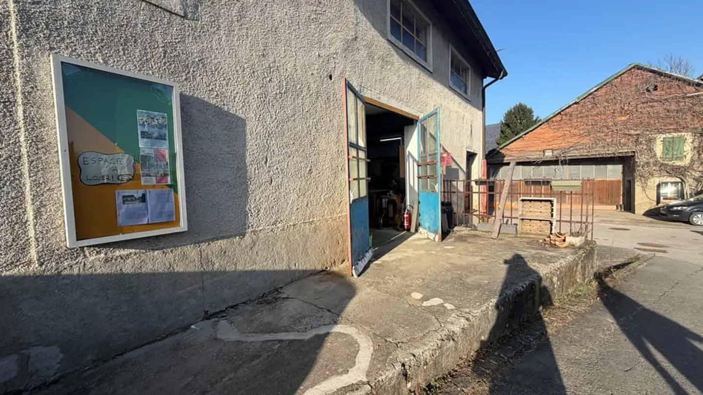 Commercial for sale - 1144 Ballens - Photo 3