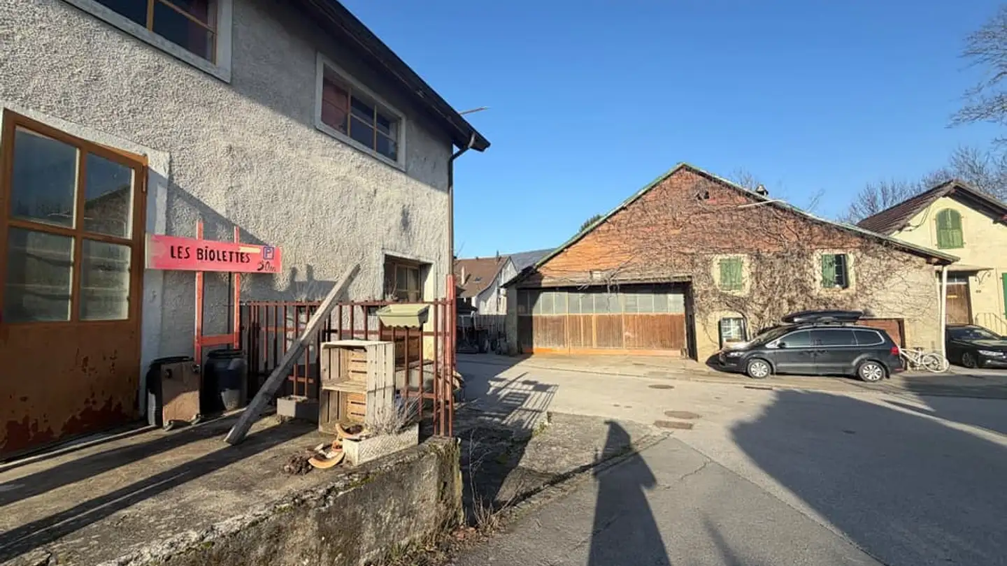 Commercial for sale - 1144 Ballens - Photo 2