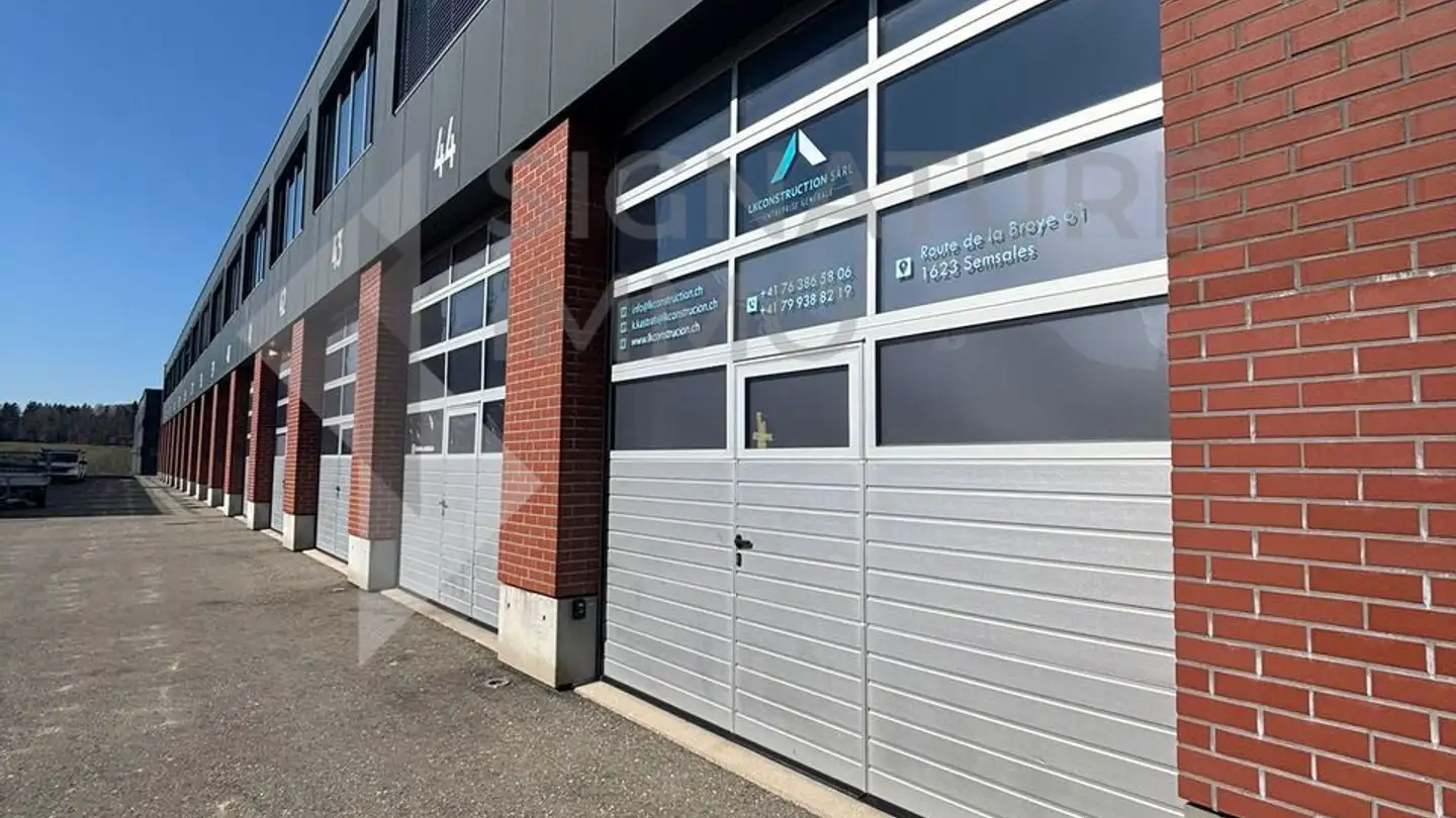 Office space for sale - 1623 Semsales - Photo 2