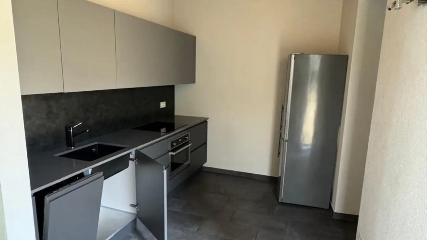 Wohnung mieten - Via Stazione 3a, 6828 Balerna - Foto 2