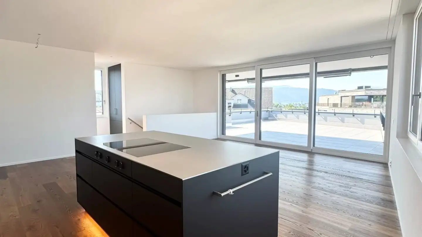 Attique à louer - Neudorfstrasse 13, 6312 Steinhausen - Photo 2