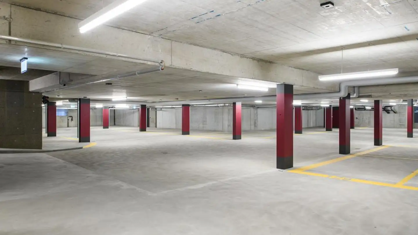 Tiefgaragenstellplatz mieten - In Der Ey, 8047 Zürich