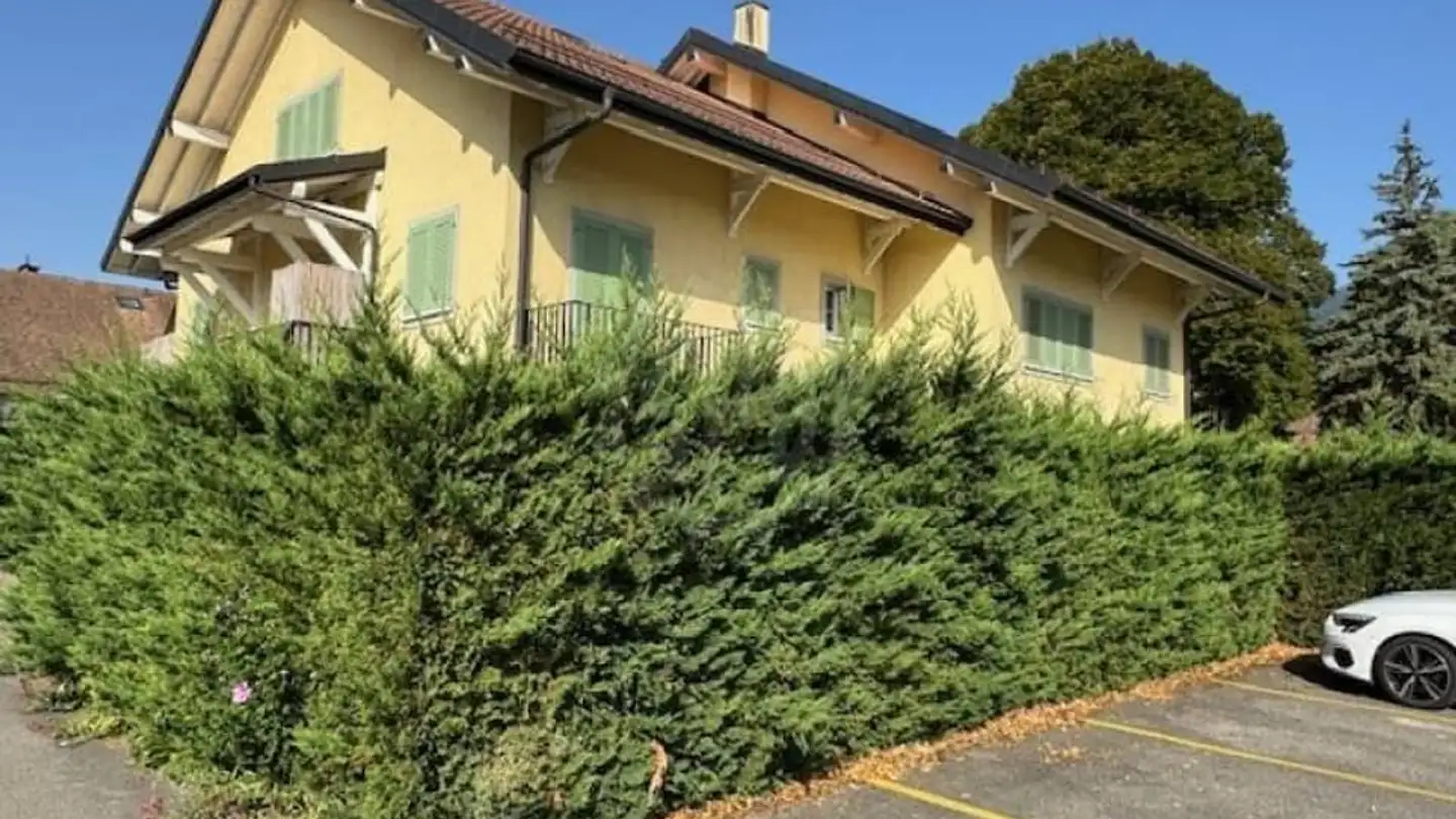 Garage individuel à louer - Route De Grens 4, 1275 Chéserex