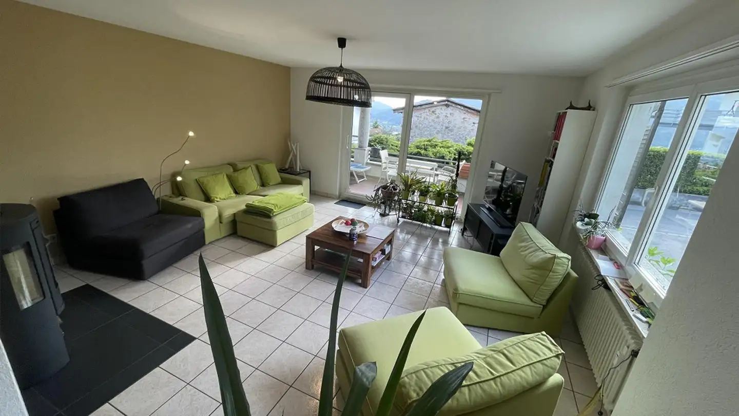 Apartment for sale - 6949 Comano
