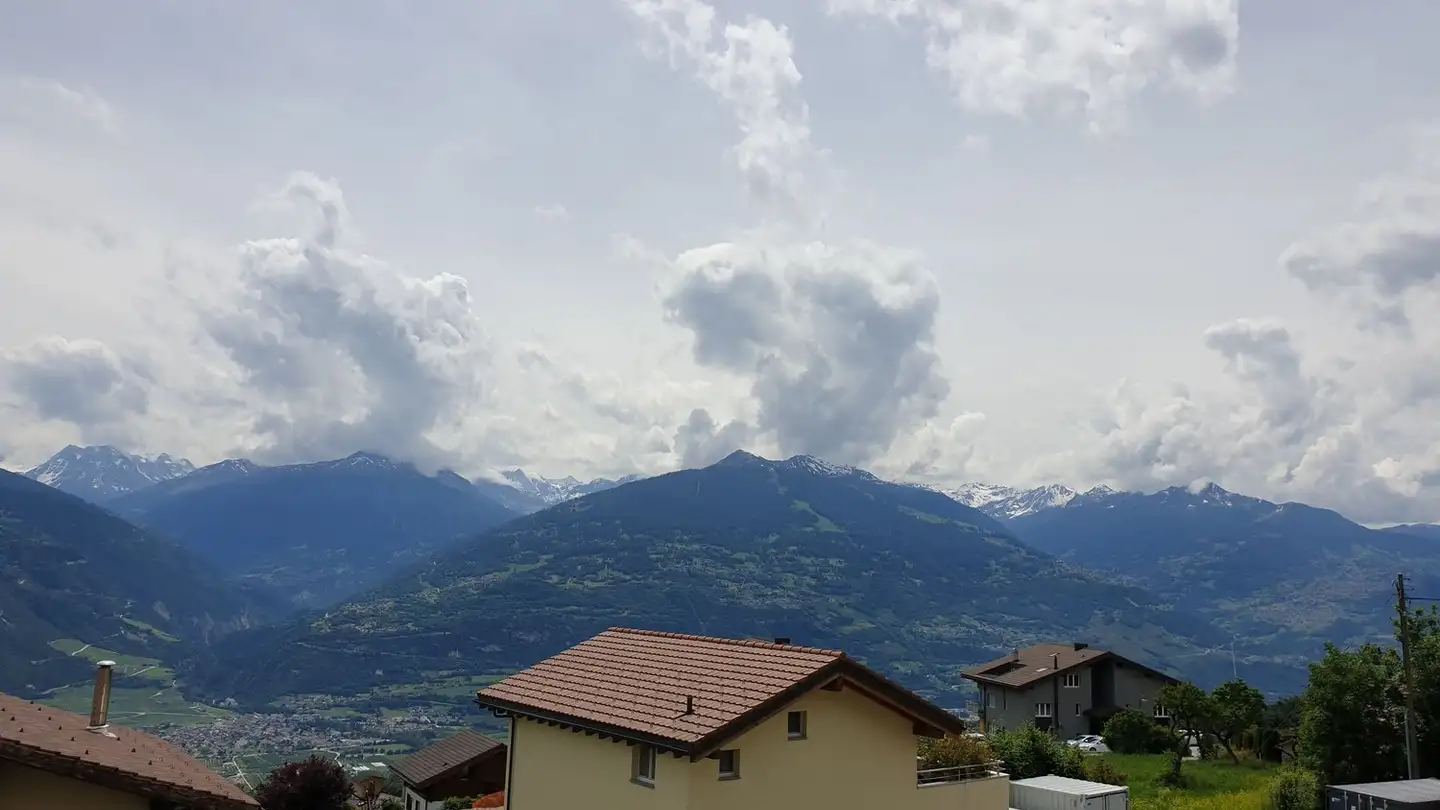 Apartment for rent - 1974 Arbaz - Photo 3