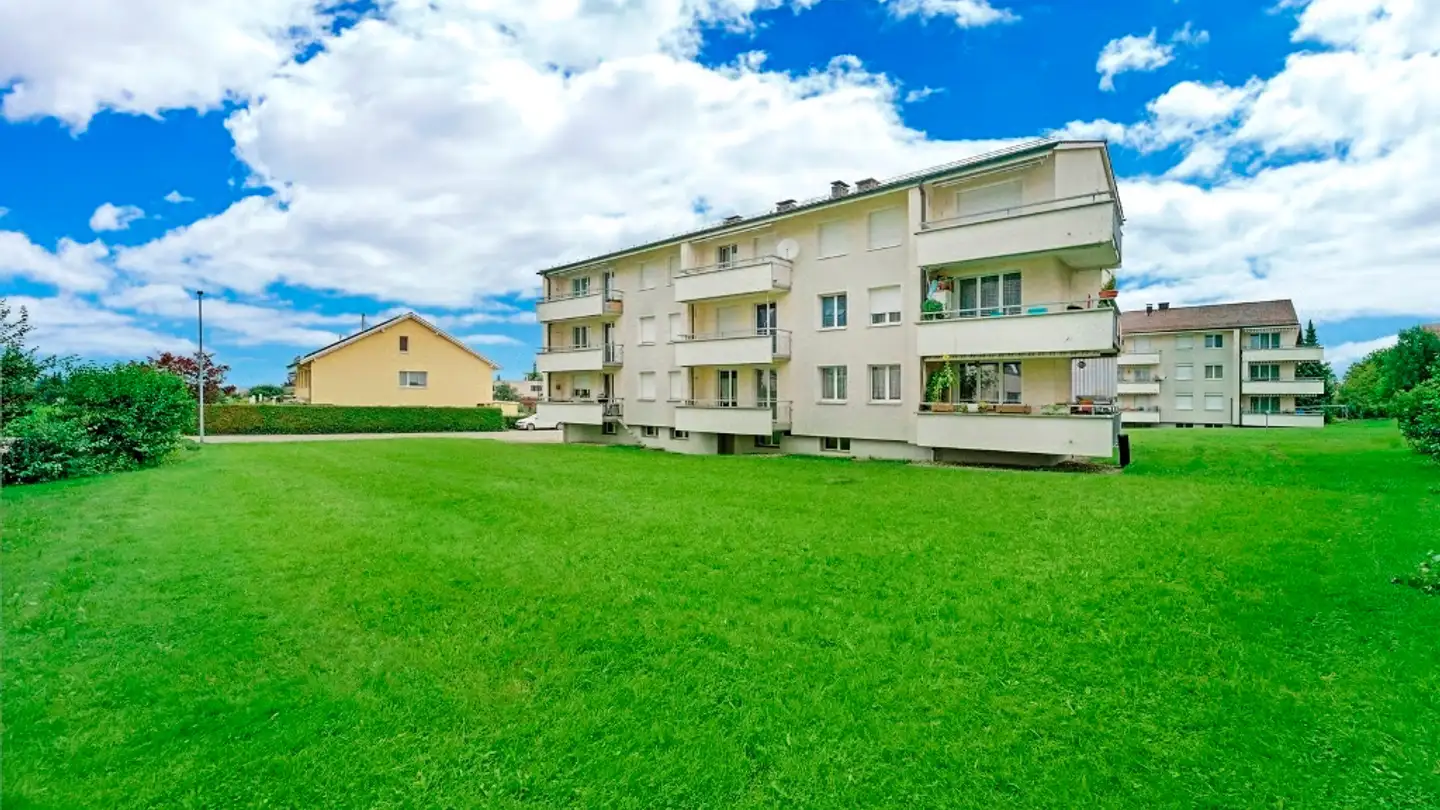 Outdoor parking space for rent - Oberbotsbergstrasse 75, 9230 Flawil