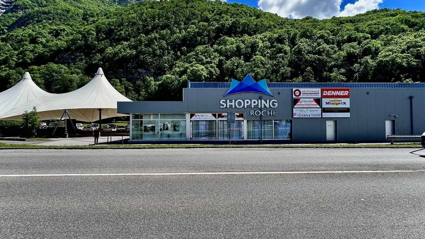 Arcade for rent - 1844 Villeneuve VD