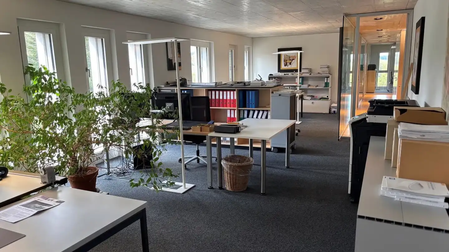 Bürofläche mieten - Augwilerstrasse 14, 8426 Lufingen