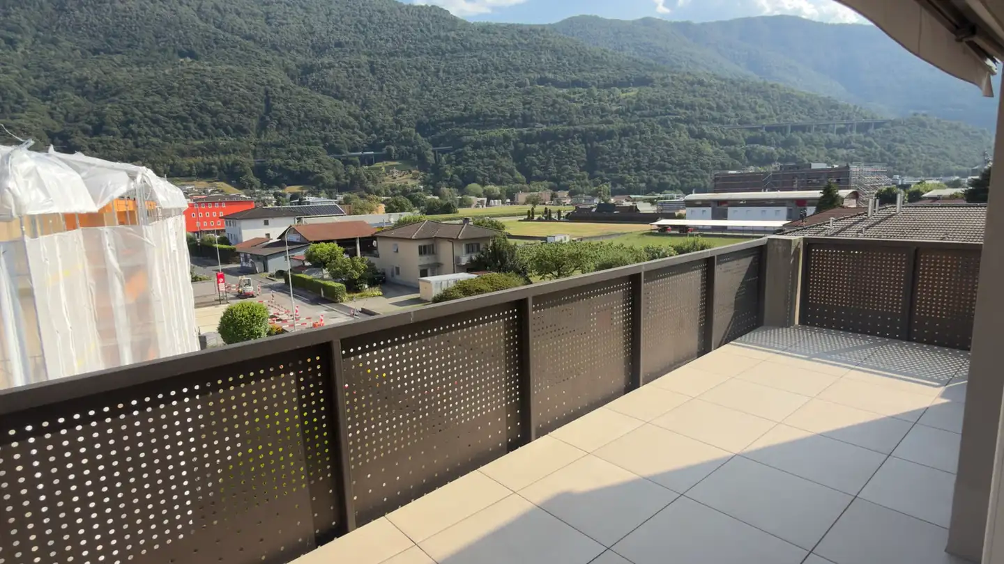 Appartamento in affitto - Via Stazione 10, 6592 S. Antonino