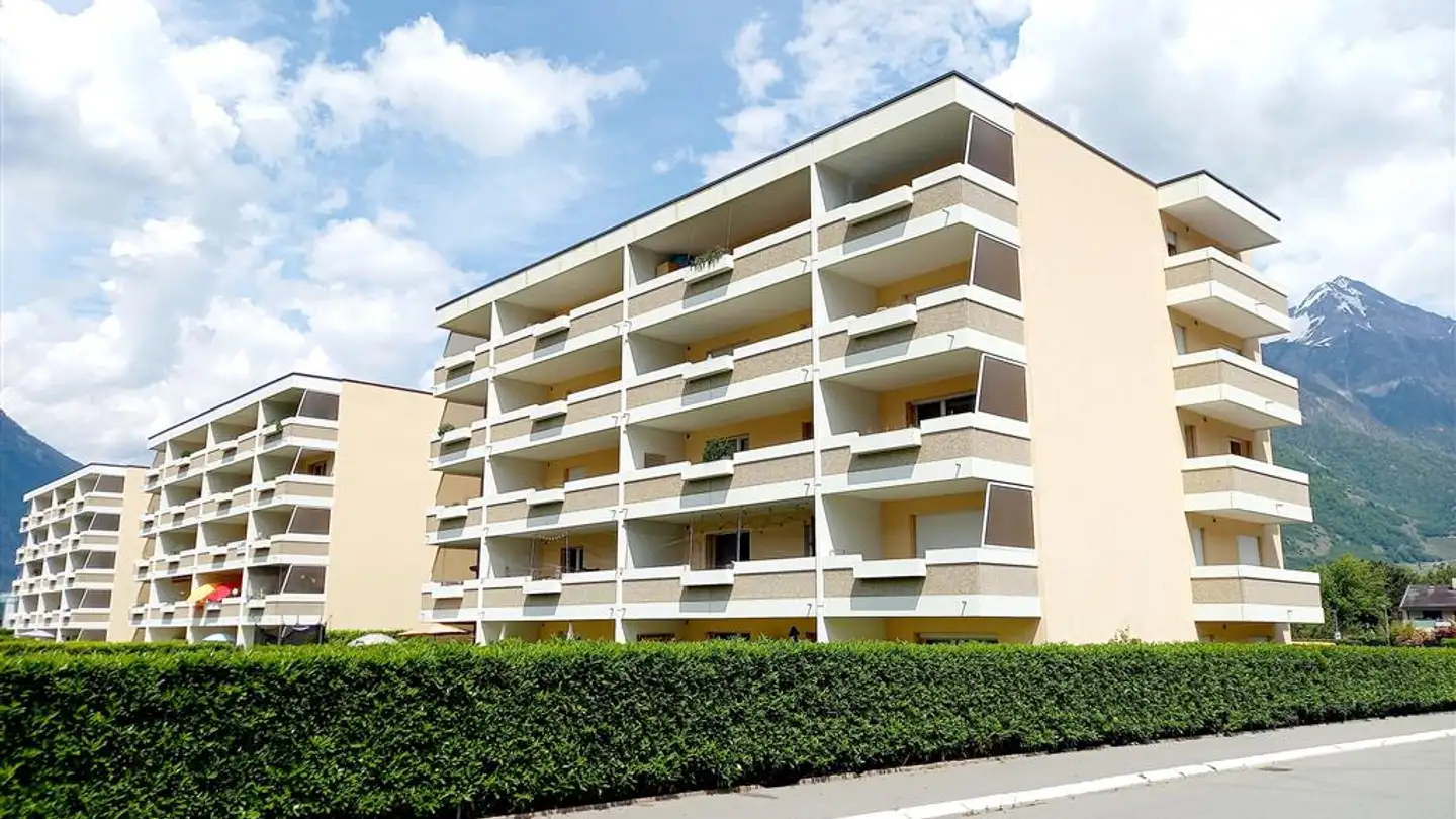 Outdoor parking space for rent - Passage Des Oliviers, 1920 Martigny