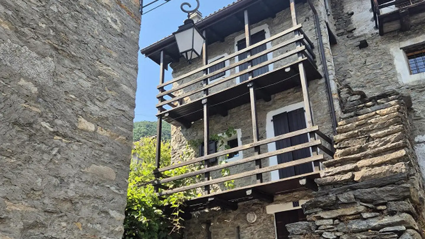 Appartement à louer - Via Contra 11, 6645 Brione sopra Minusio
