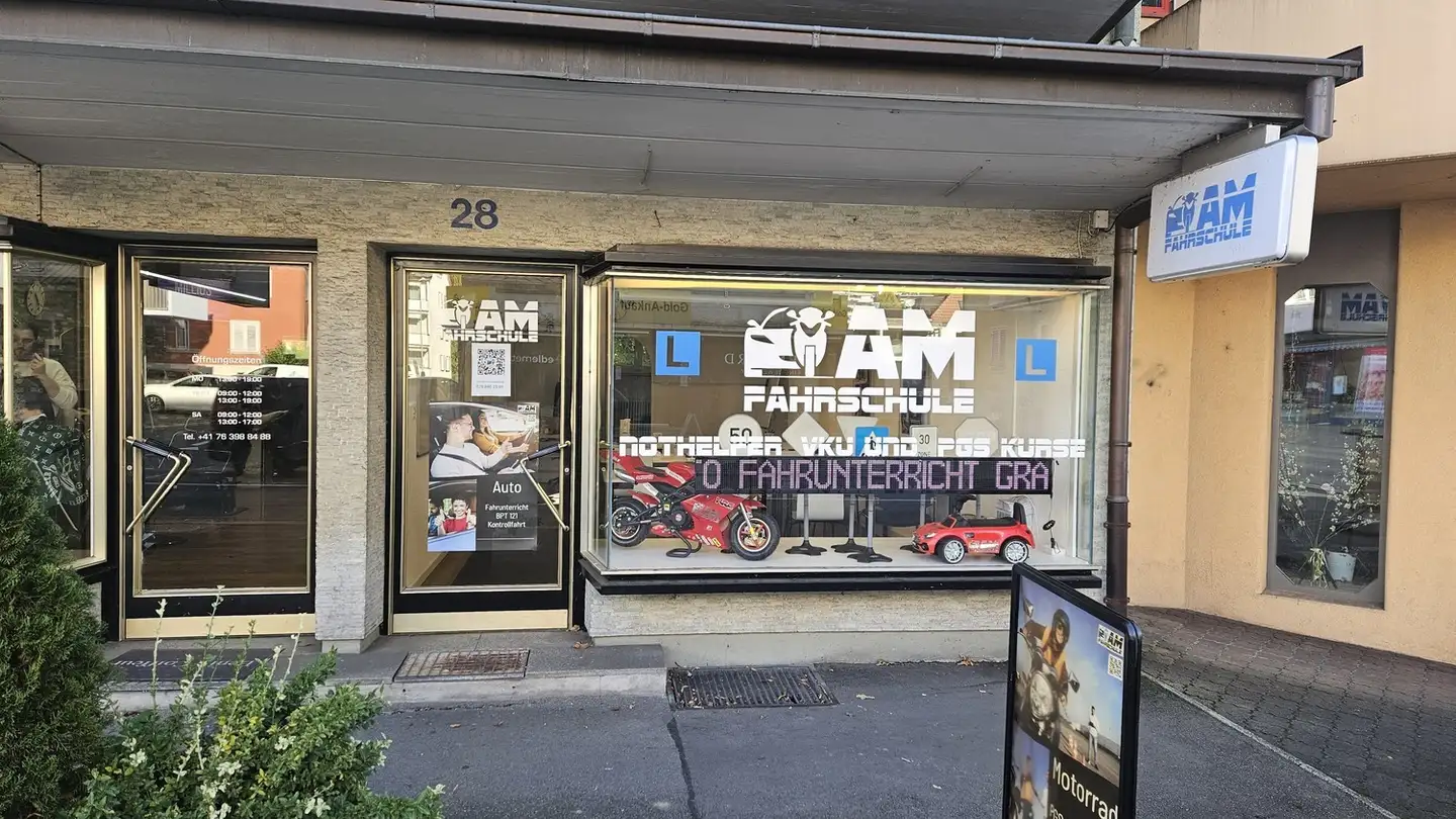 Commercial for rent - Landstrasse 28, 5430 Wettingen - Photo 2