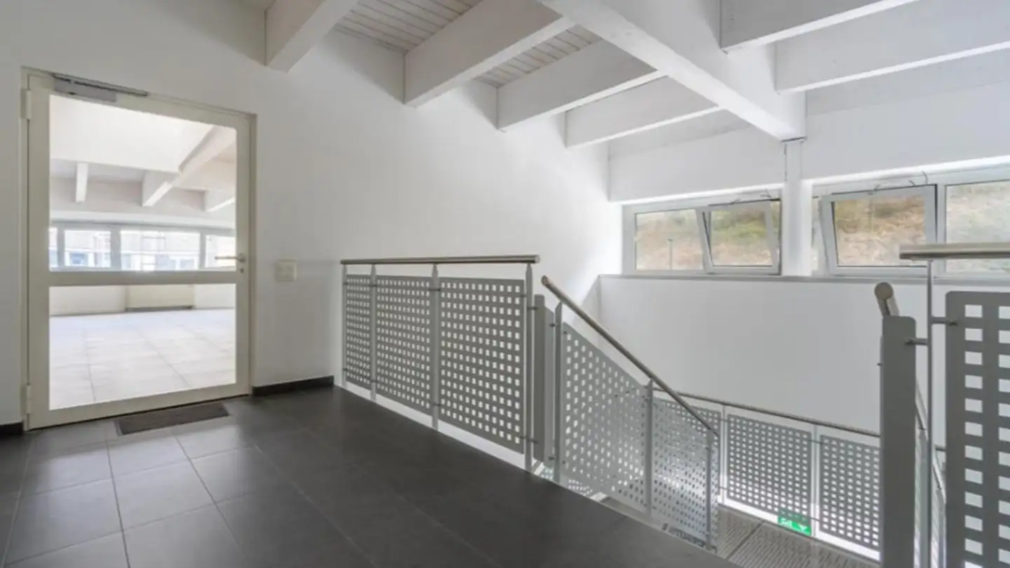 Spazio ufficio in vendita - Via Stazione 18c, 6532 Castione - Photo 4