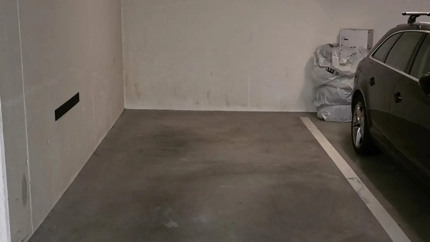 Outdoor parking space for rent - Dorfstrasse 42, 6340 Baar