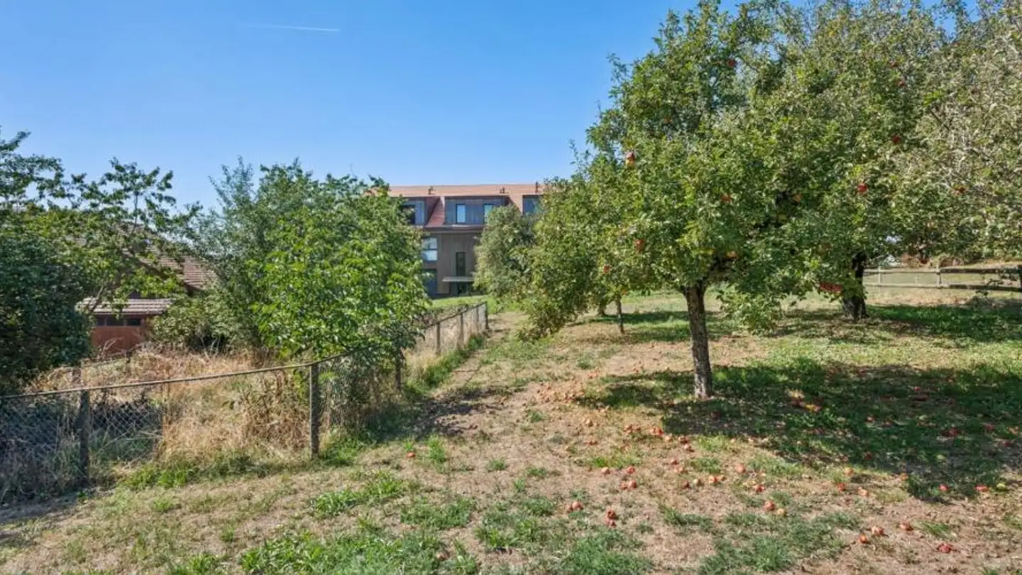 Constructible plot for sale - 1609 Besencens - Photo 2