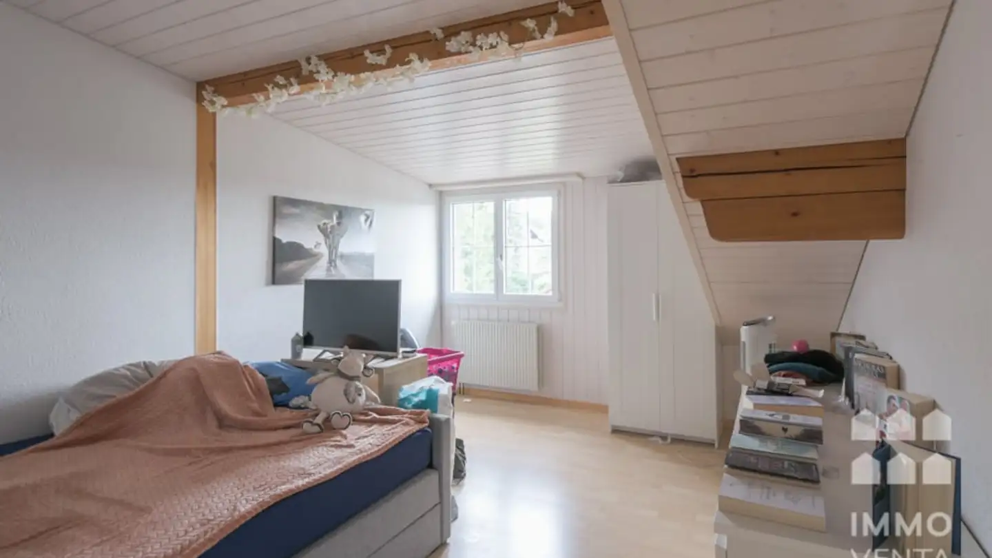 Dachgeschosswohnung mieten - Höheweg 16, 2542 Pieterlen - Foto 4