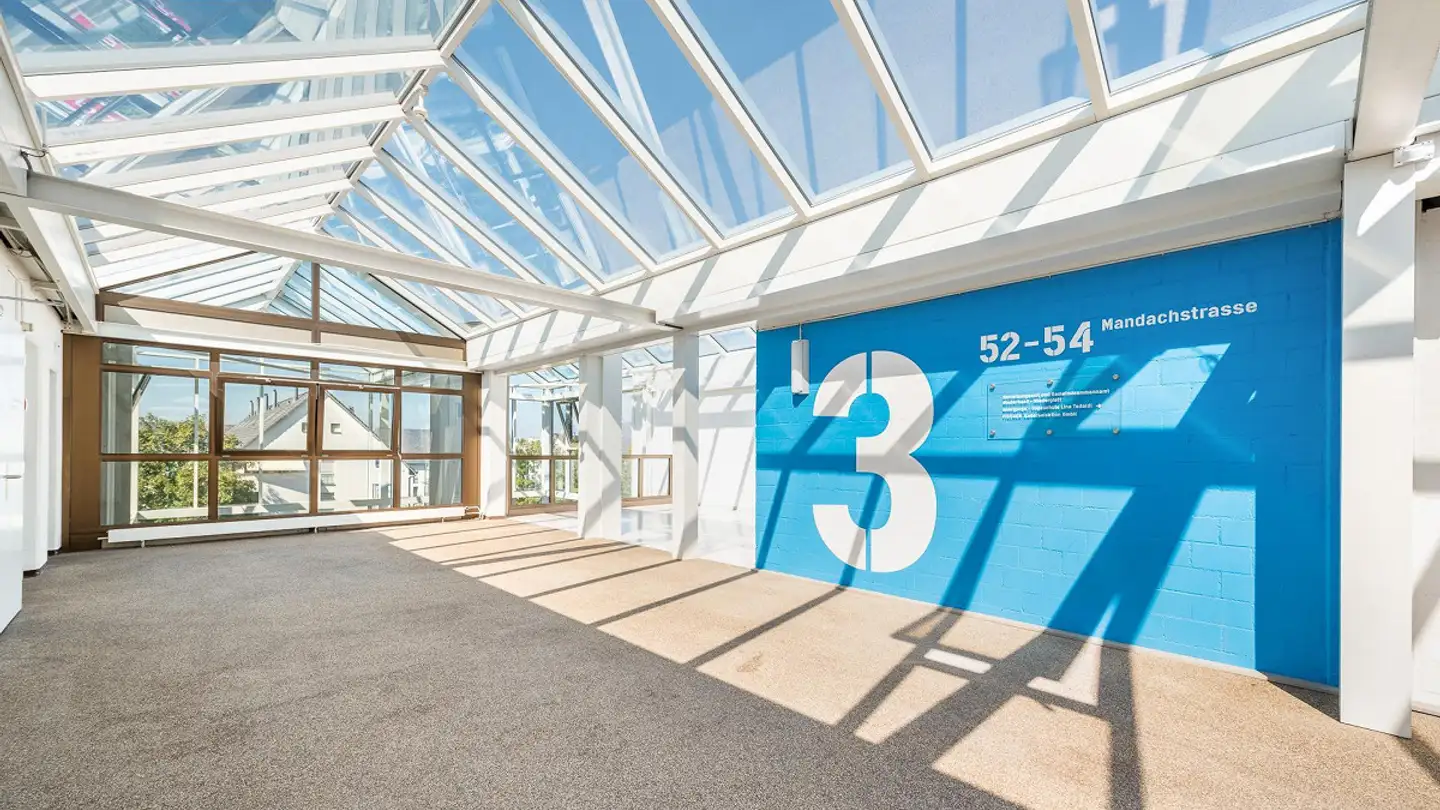 Spazio ufficio in affitto - Mandachstrasse, 8155 Niederhasli - Photo 3