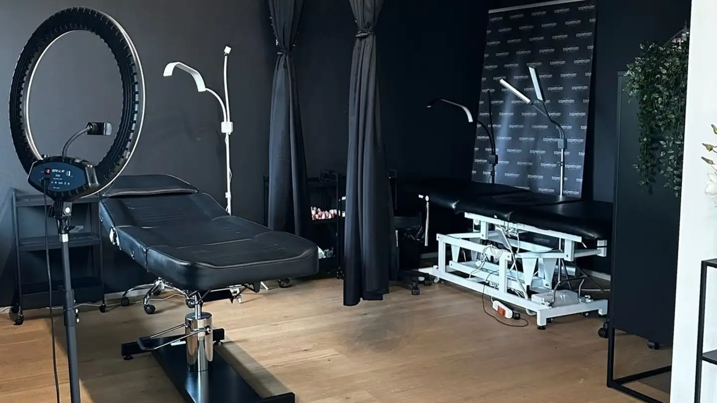 Negozio in affitto - Stallikonerstrasse 5, 8903 Birmensdorf ZH - Foto 2