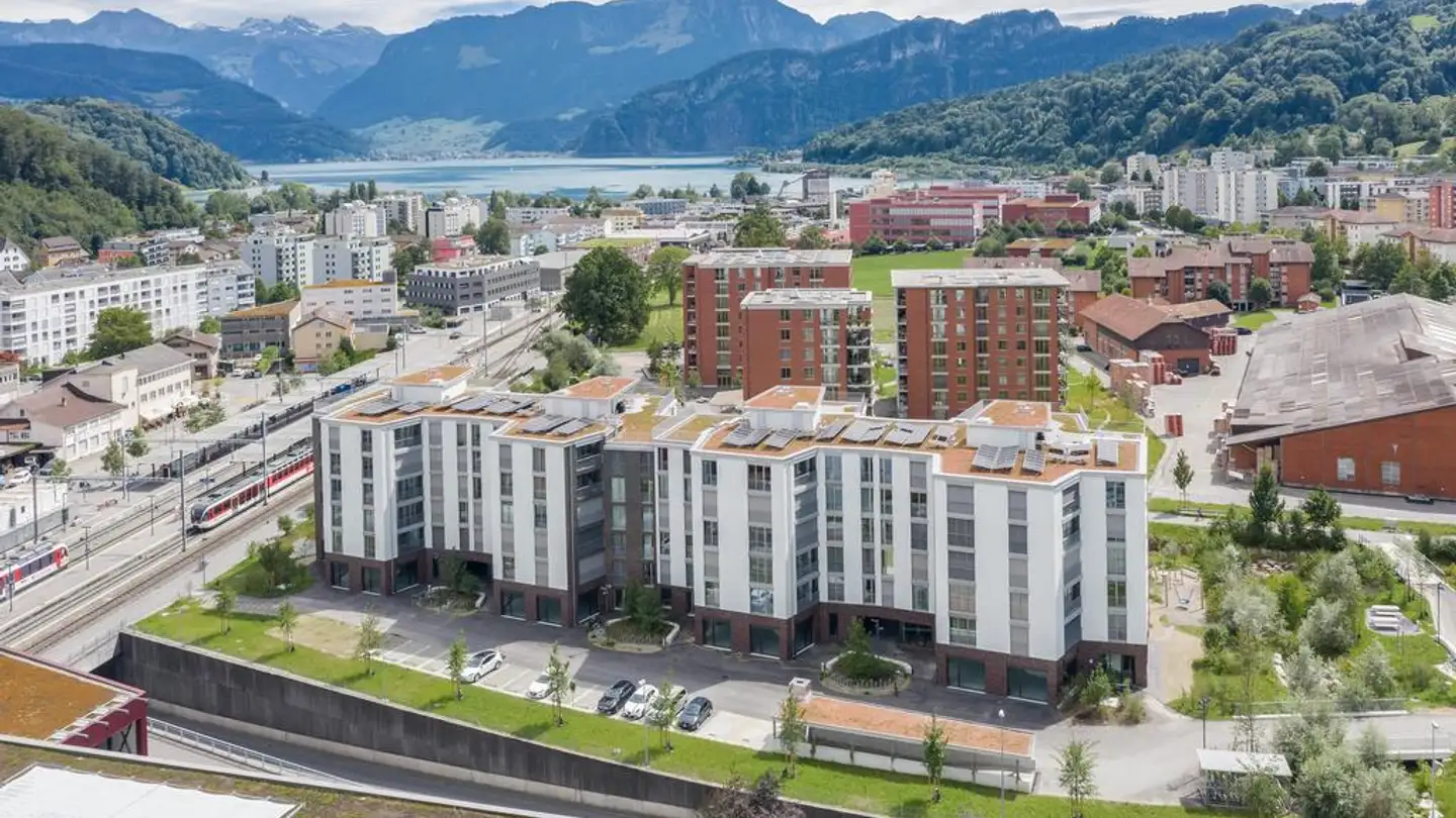 Commercial à louer - Ziegeleiweg 3, 6048 Horw