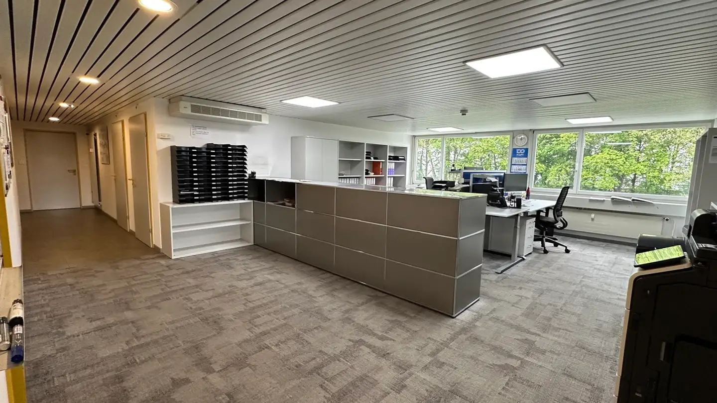 Bürofläche mieten - Grabenackerstrasse 8, 4142 Münchenstein - Foto 2