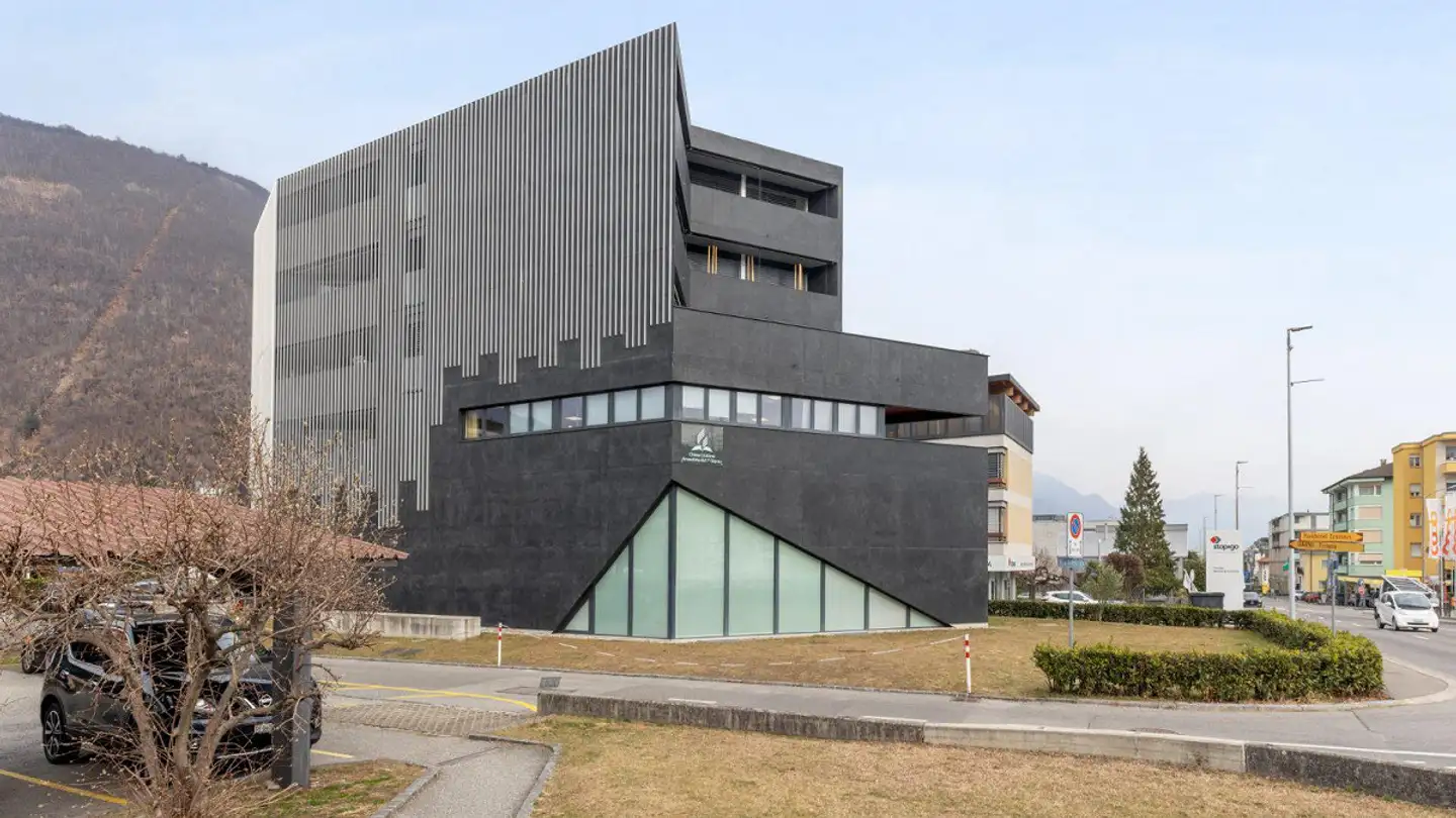 Office space for sale - Via Locarno, 6616 Losone