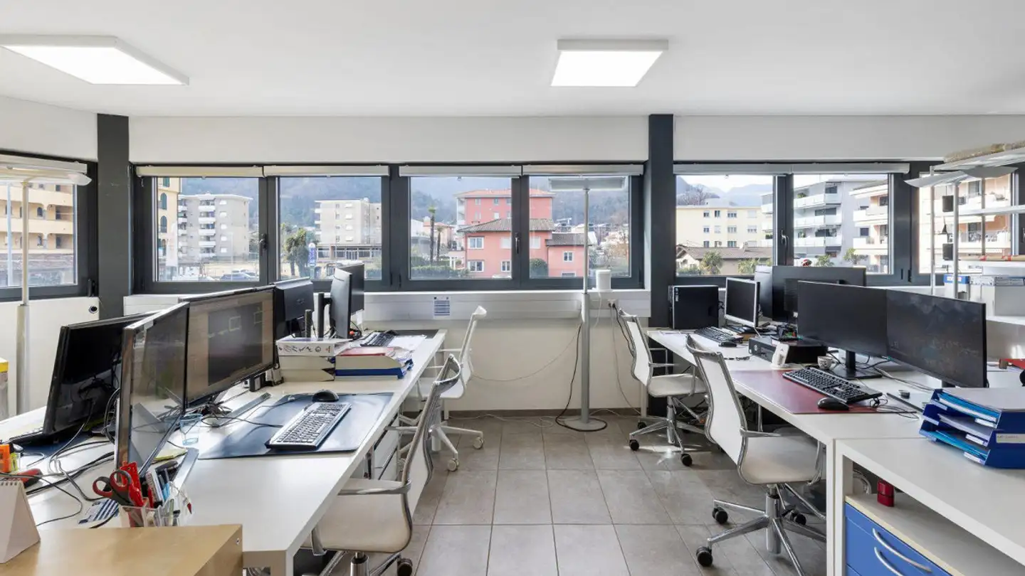 Office space for sale - Via Locarno, 6616 Losone - Photo 2