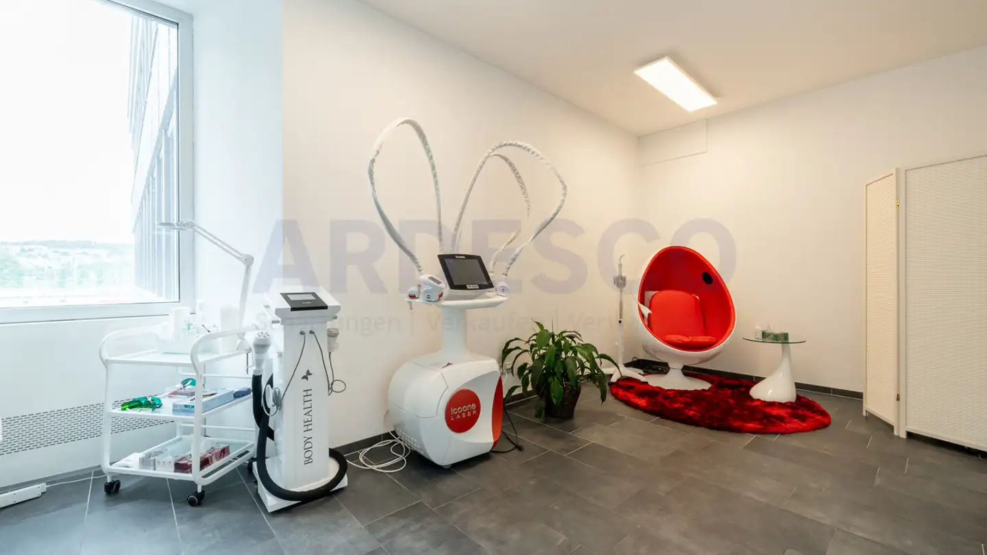 Commercial à louer - Badenerstrasse, 8048 Zürich - Photo 4