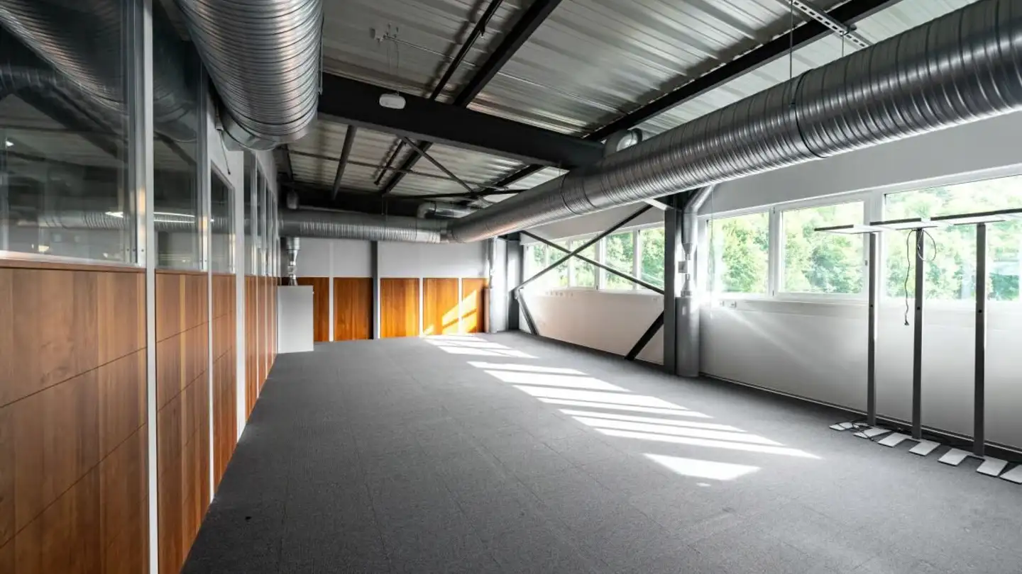 Commercial for rent - Dornacherstrasse 20, 4710 Balsthal - Photo 2