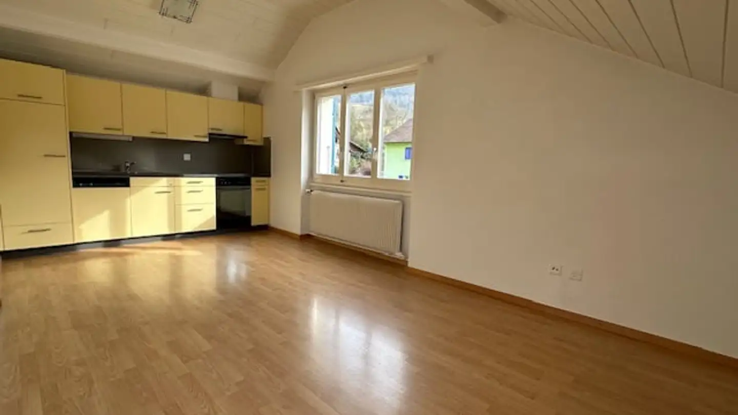 Attic flat for rent - Rue Du 23-Juin 61, 2830 Courrendlin - Photo 2