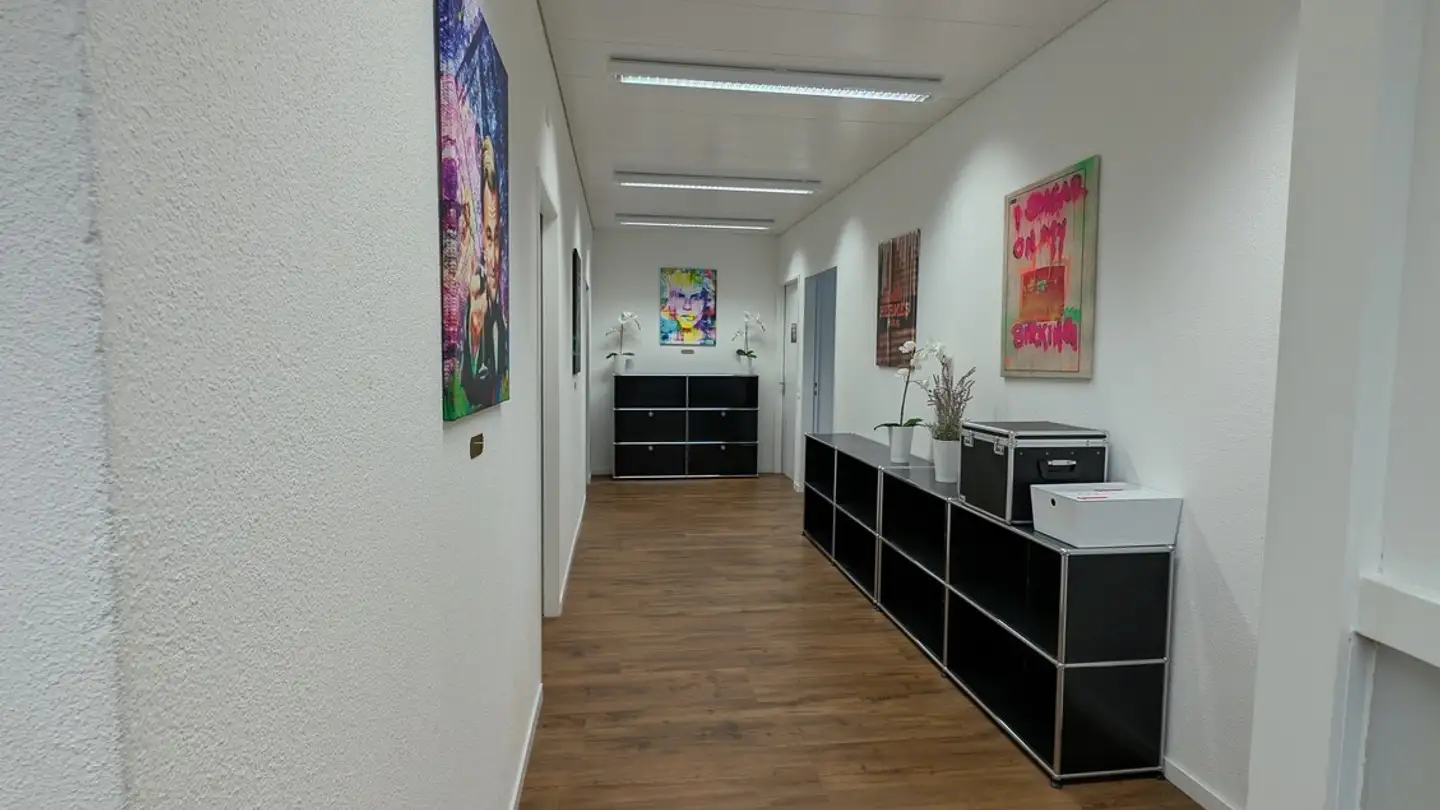 Gewerbe mieten - Lerzenstrasse 19a, 8953 Dietikon - Foto 2