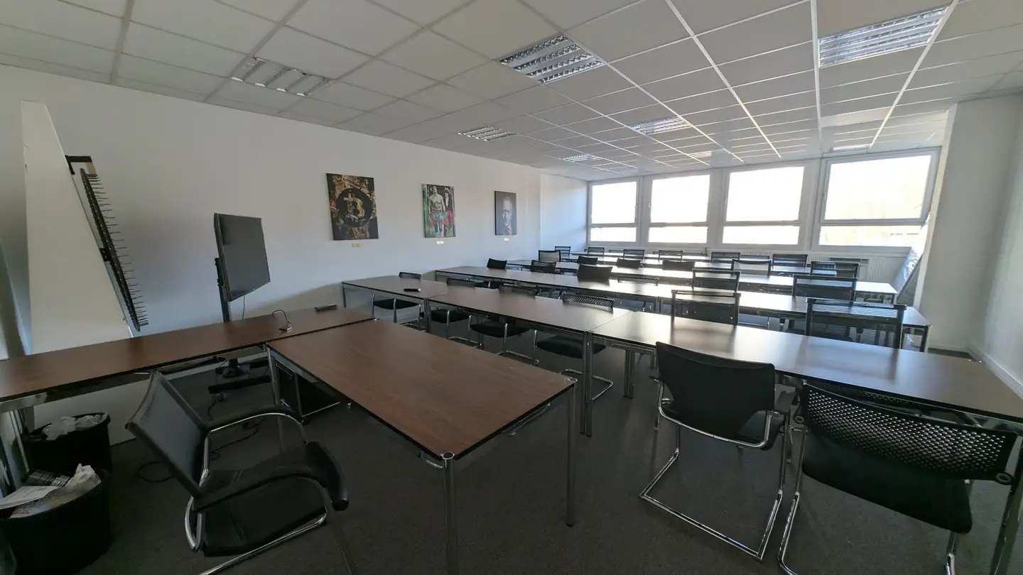 Gewerbe mieten - Lerzenstrasse 19a, 8953 Dietikon - Foto 3