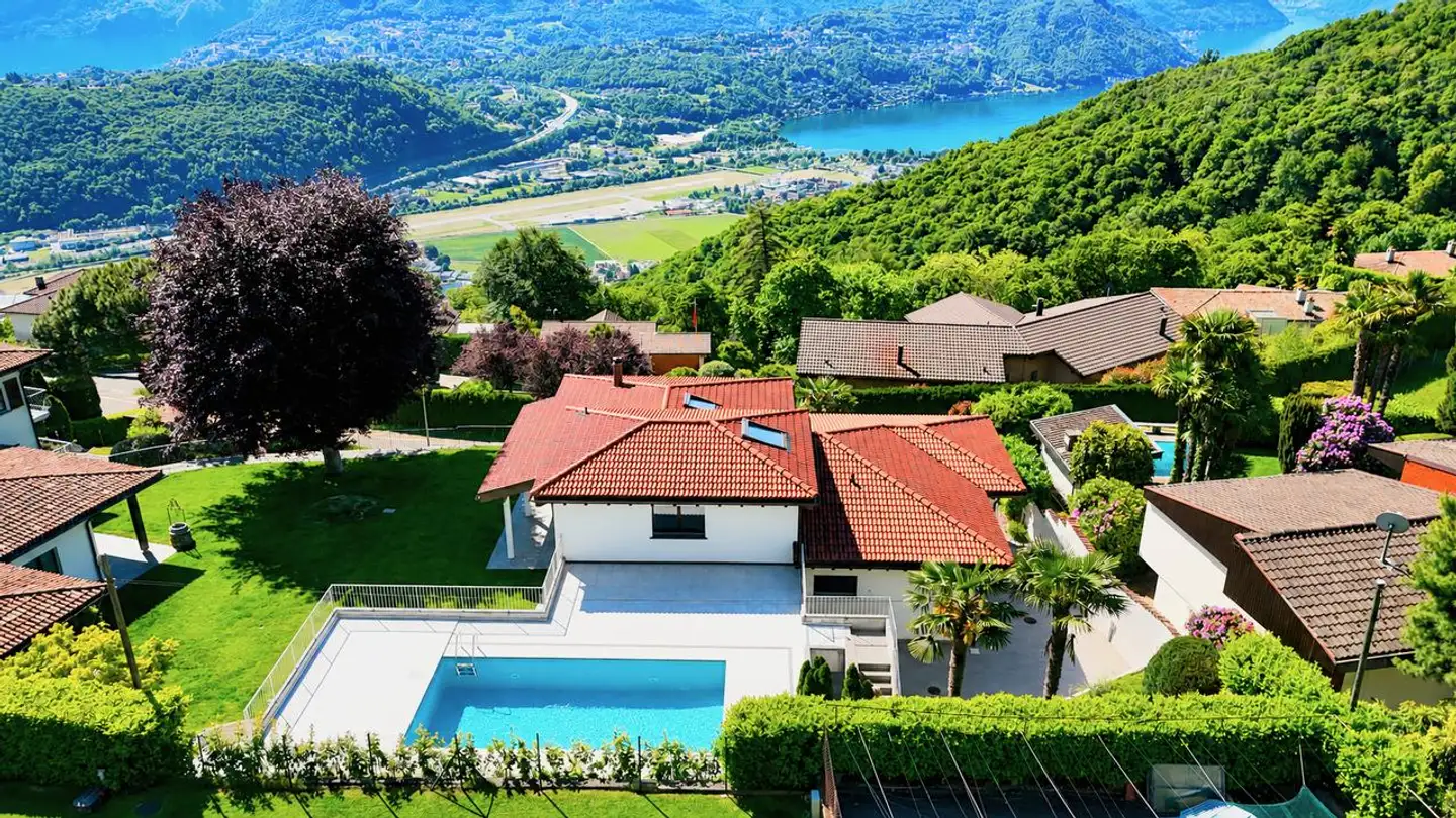 Einfamilienhaus kaufen - Via Cantonale 74, 6936 Cademario