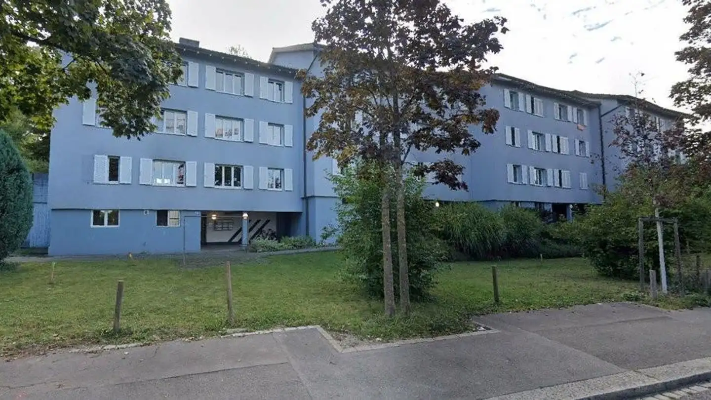 Place de parking souterraine à louer - Wehntalerstrasse, 8105 Regensdorf