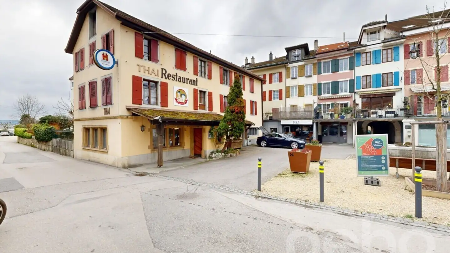 Residential building for sale - 2520 La Neuveville