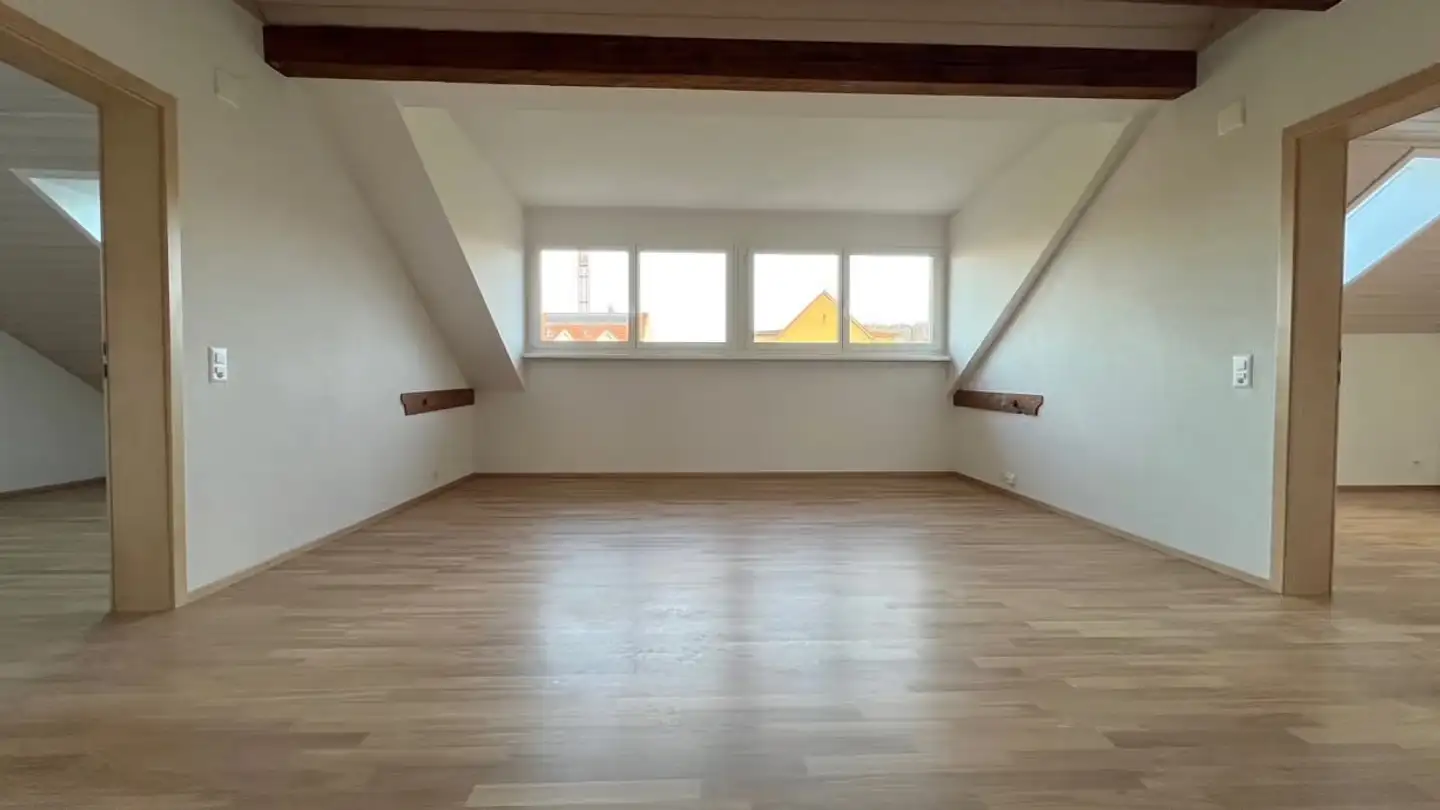 Dachgeschosswohnung mieten - Reutgasse 19, 8406 Winterthur