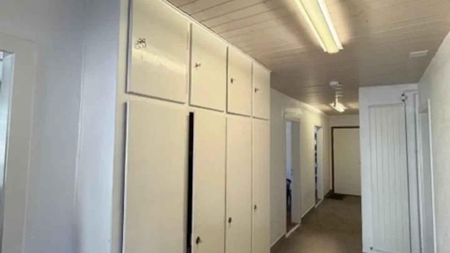 Atelier à louer - Rue de l'Essor 7, 2738 Court - Photo 4