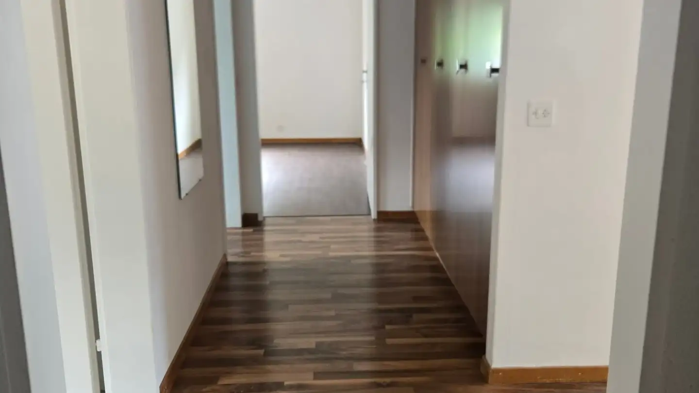 Apartment for rent - Schulhausstrasse 1, 8783 Linthal - Photo 2