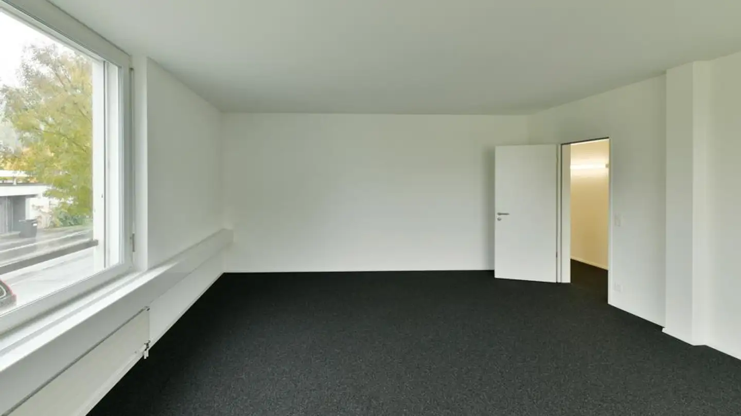 Bürofläche mieten - Röhrlistrasse 3, 6353 Weggis - Foto 4