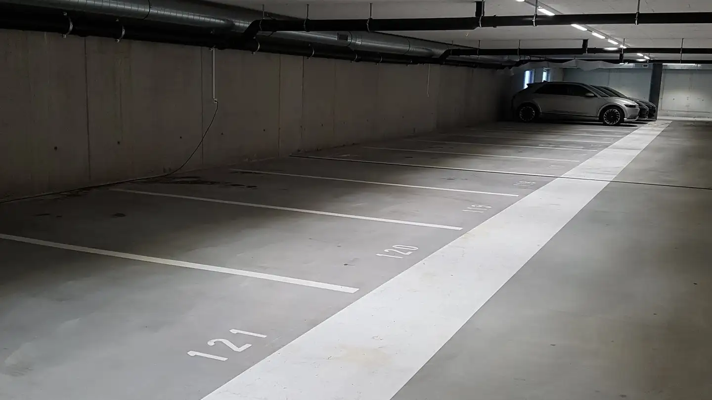 Tiefgaragenstellplatz mieten - Lättichstrasse 4, 6340 Baar - Foto 3