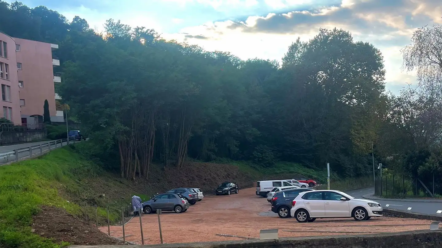 Parkplatz im Freien mieten - Via Luigi Favre 7, 6830 Chiasso