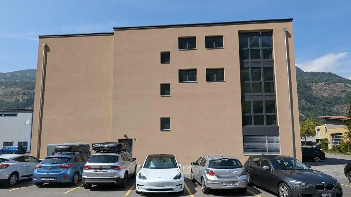 Industrial property for sale - Kantonsstrasse 51, 3902 Glis - Photo 2