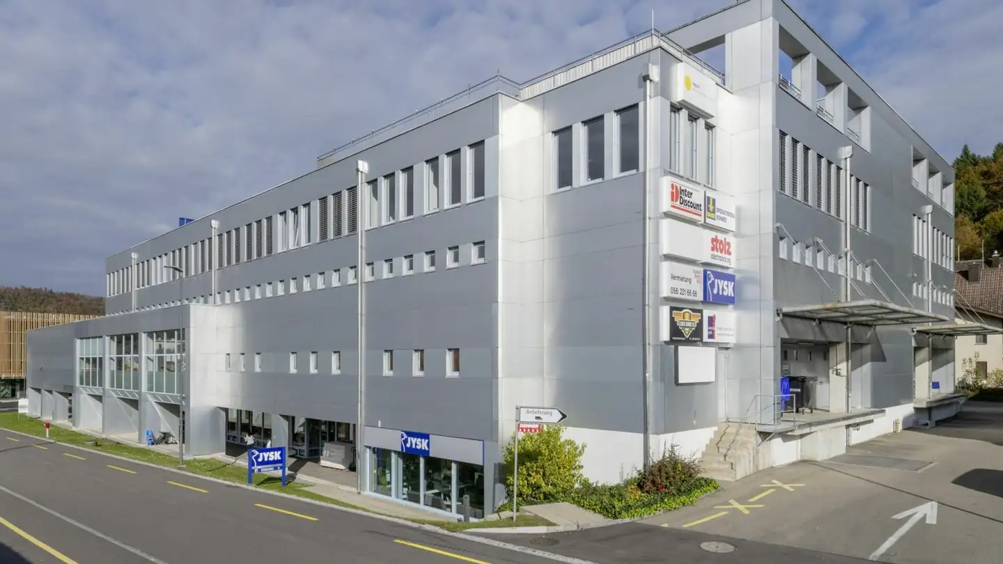 Commercial à louer - Im Langacker 20, 5405 Dättwil AG