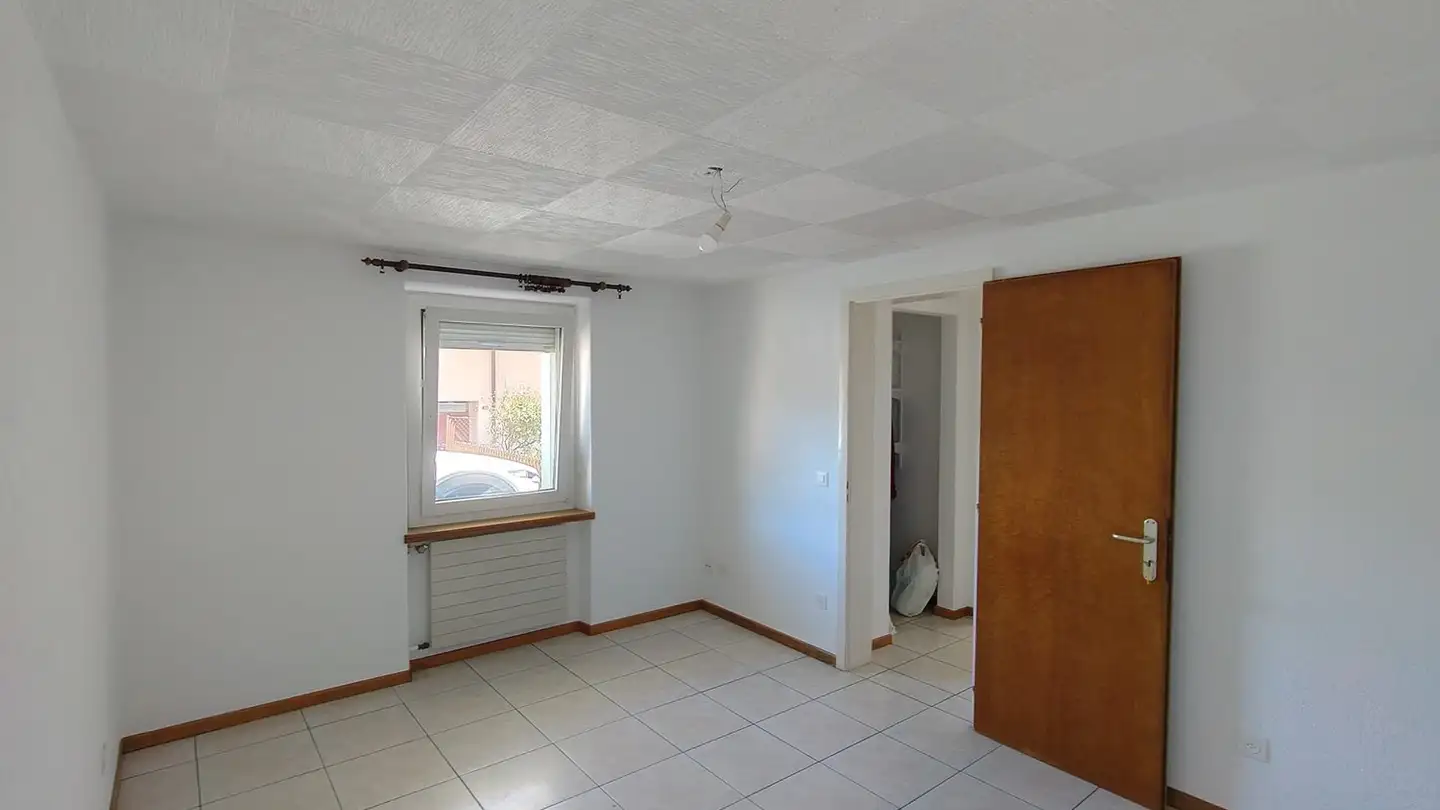 Wohnung mieten - 6930 Bedano - Foto 4