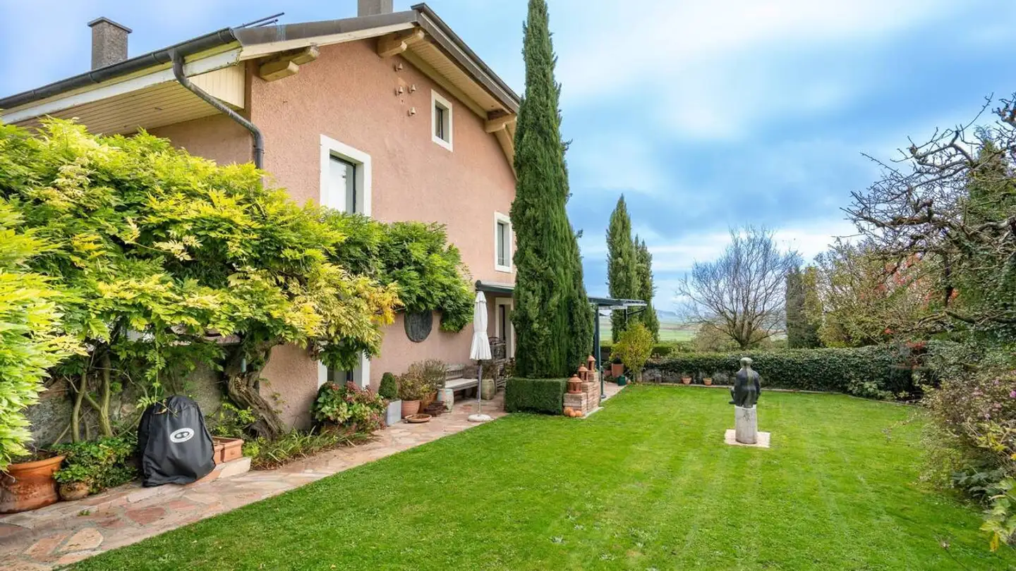 Villa in vendita - 1117 Grancy